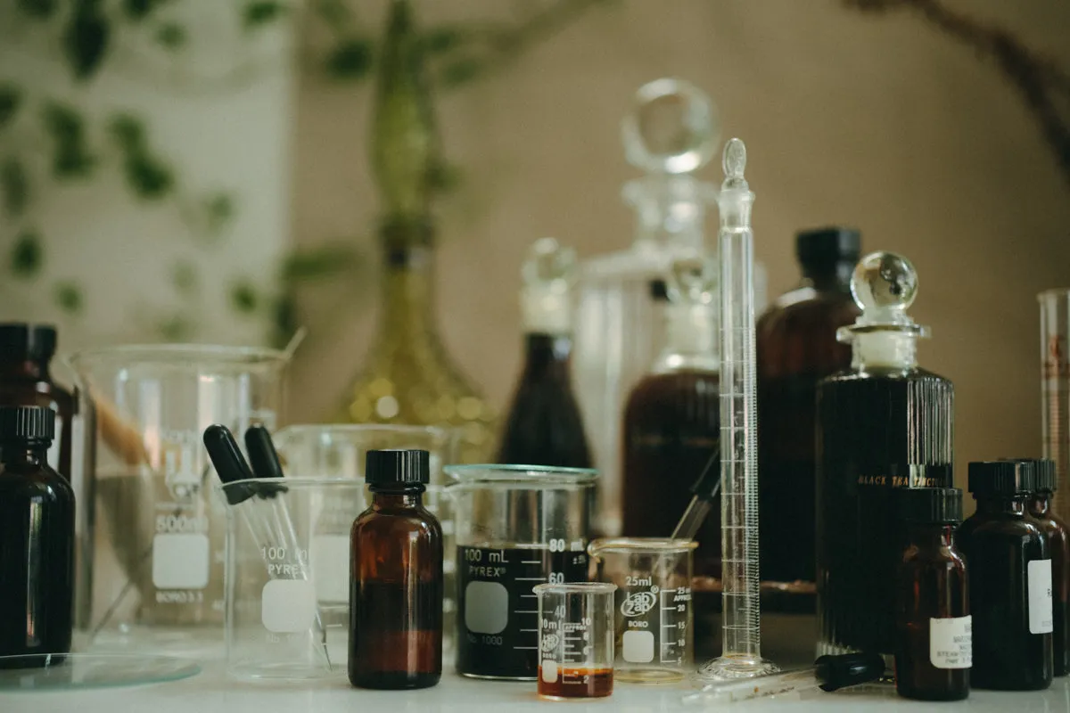 Collaborative Custom Perfume Service