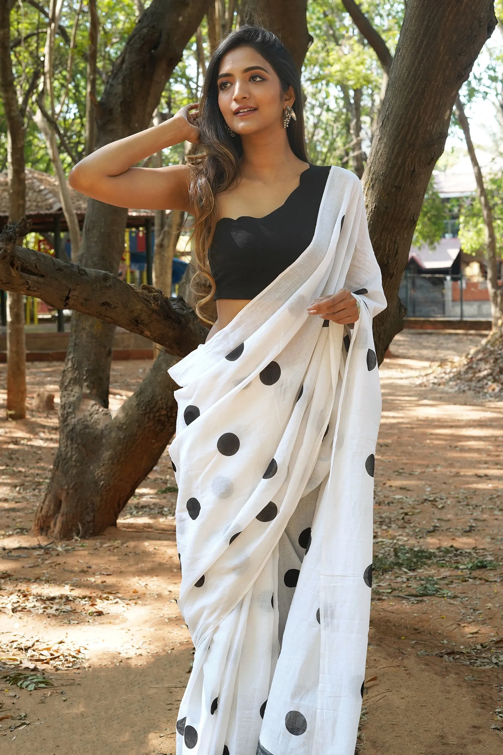 Teejh Aruhi Mulmul Cotton Saree